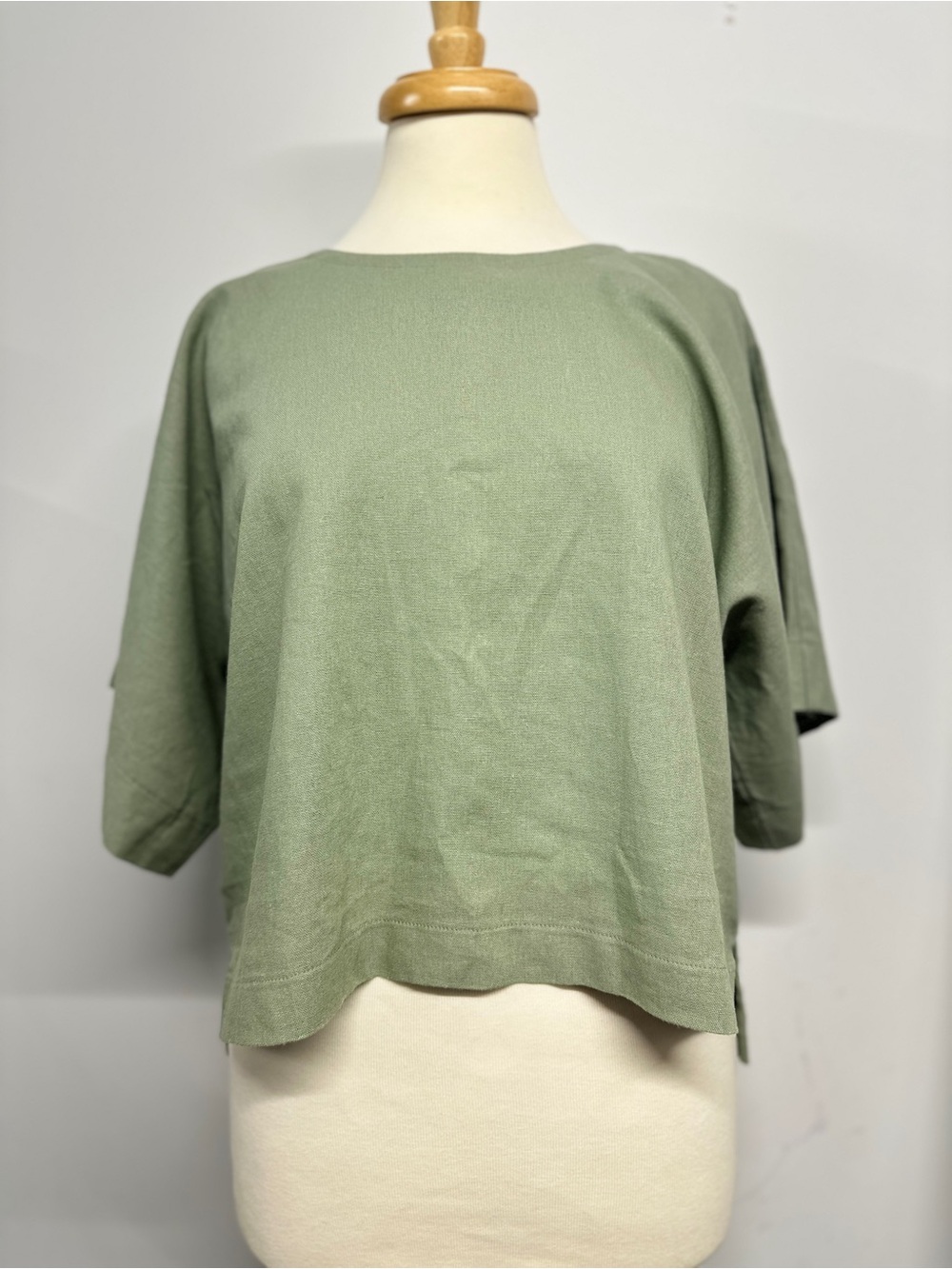 DKNY Women’s Linen Blend Boxy Top Sage Green Dolman Sleeve Size S